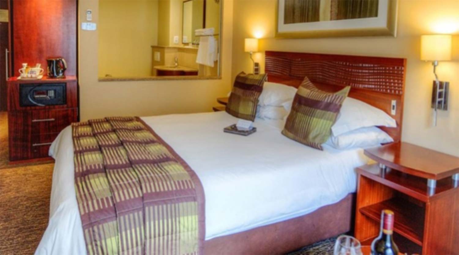 bedroom suite