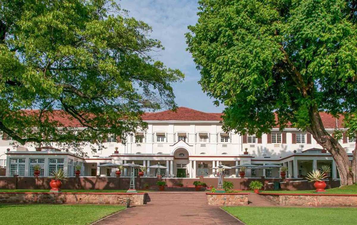 Large estate of the Victoria Falls Hotel